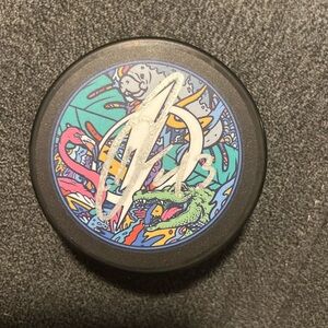 Tampa Bay Lightning signed puck